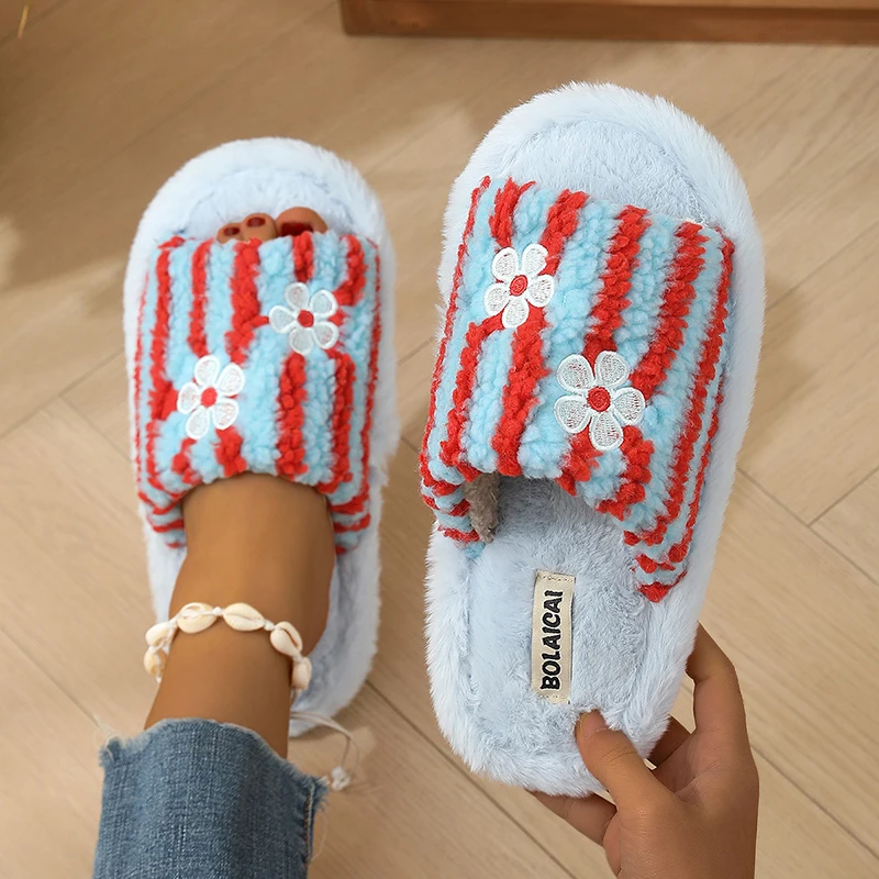 Flower Embroidery Stripe Plush - огляд і ціна Embroidery Garments